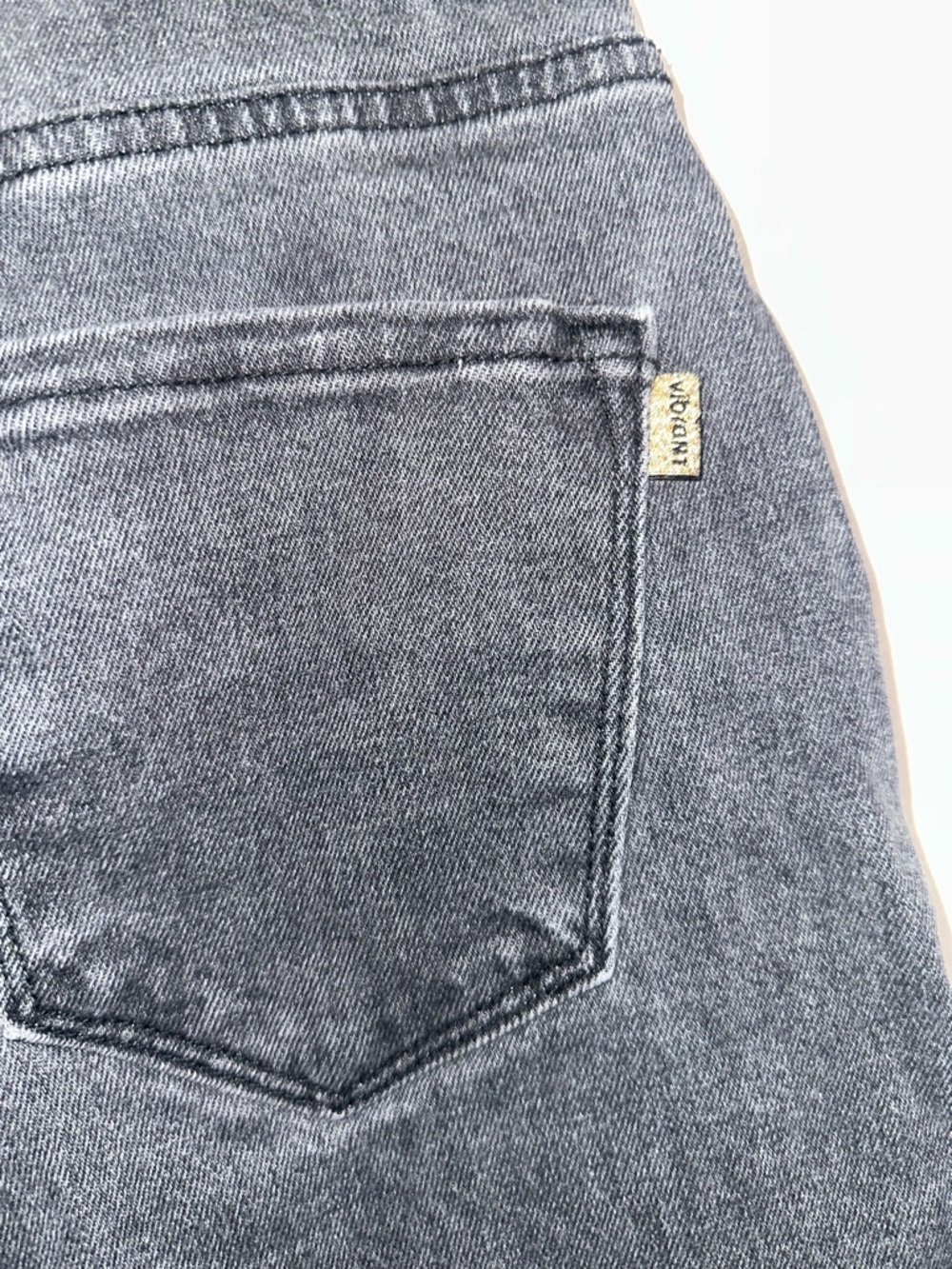 Vibrant miu Gray Washed Denim Jeans - Picture 4 of 4